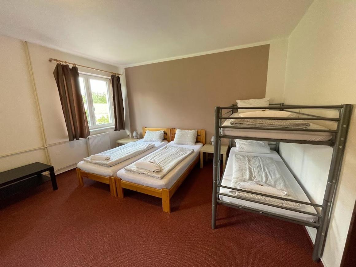 Hotel Rohanov Lhota nad Rohanovem Экстерьер фото