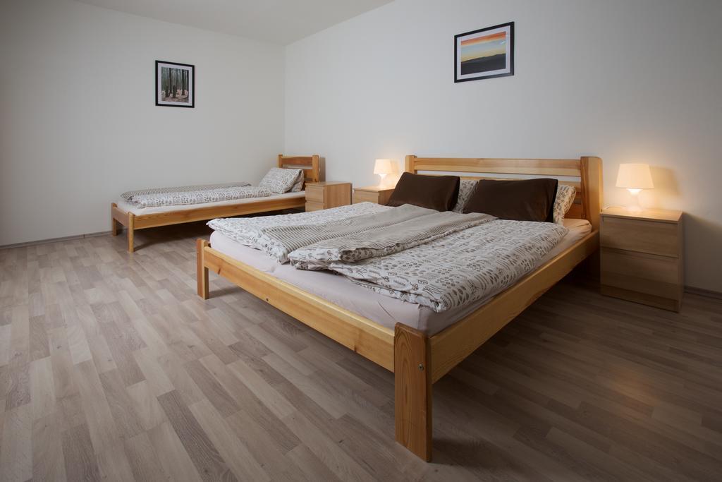 Hotel Rohanov Lhota nad Rohanovem Экстерьер фото