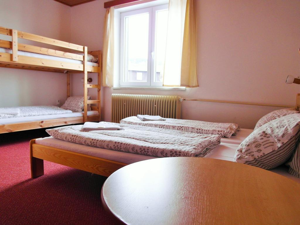 Hotel Rohanov Lhota nad Rohanovem Экстерьер фото